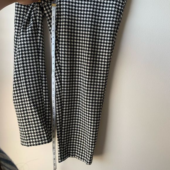 Old Navy tapered pants houndstooth print - Picture 10 of 11